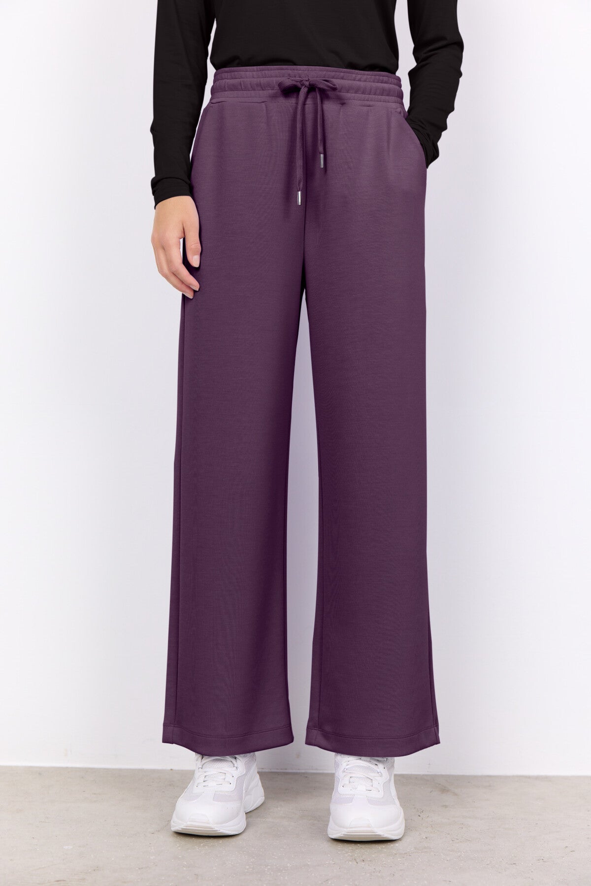 SC-BANU 33 Hose Violett