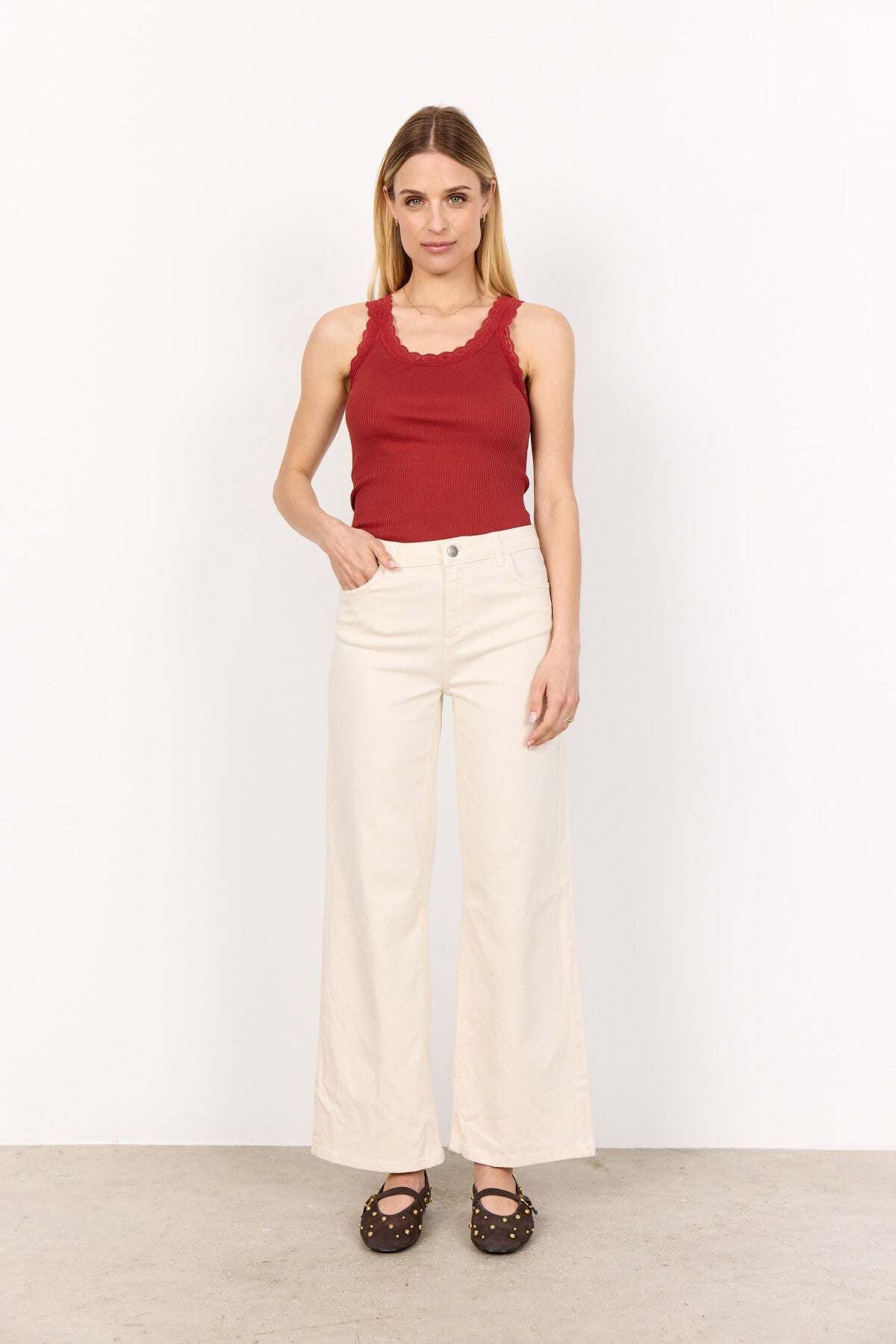 SC-SARONA 1 Top Rostrote