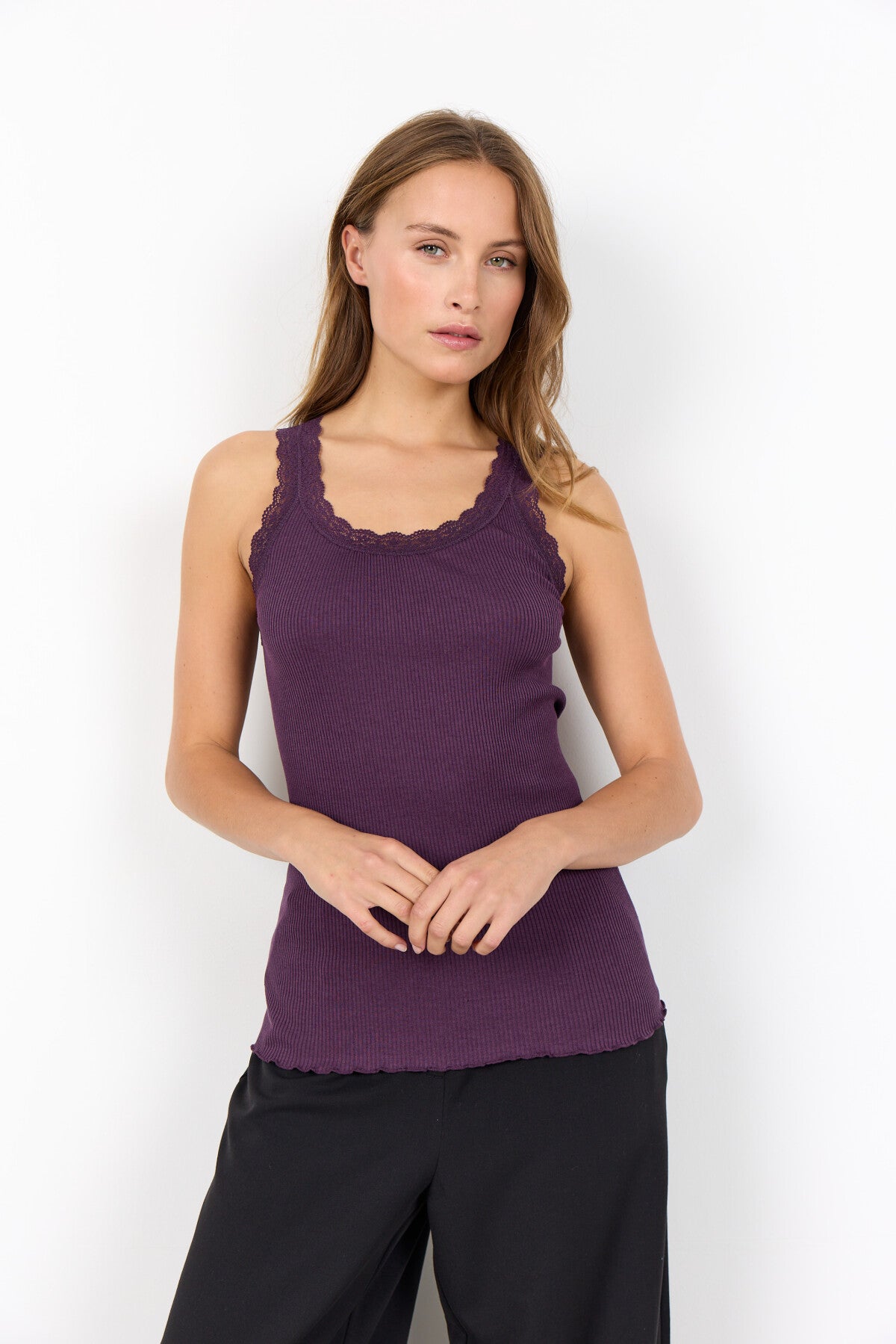 SC-SARONA 1 Top Violett