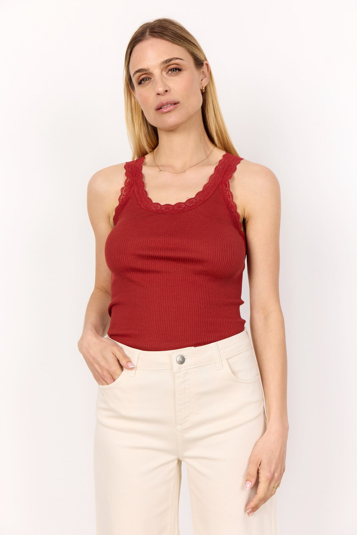 SC-SARONA 1 Top Rostrote