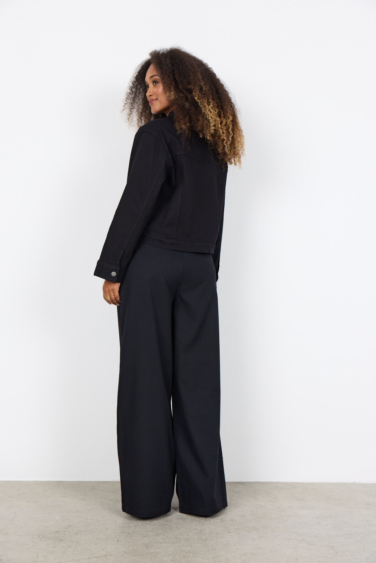 SC-BESS 1 Jacke Schwarz