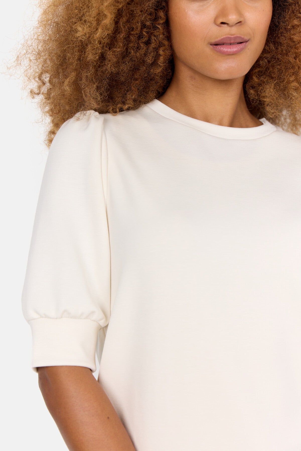 SC-BANU 83 T-shirt Creme