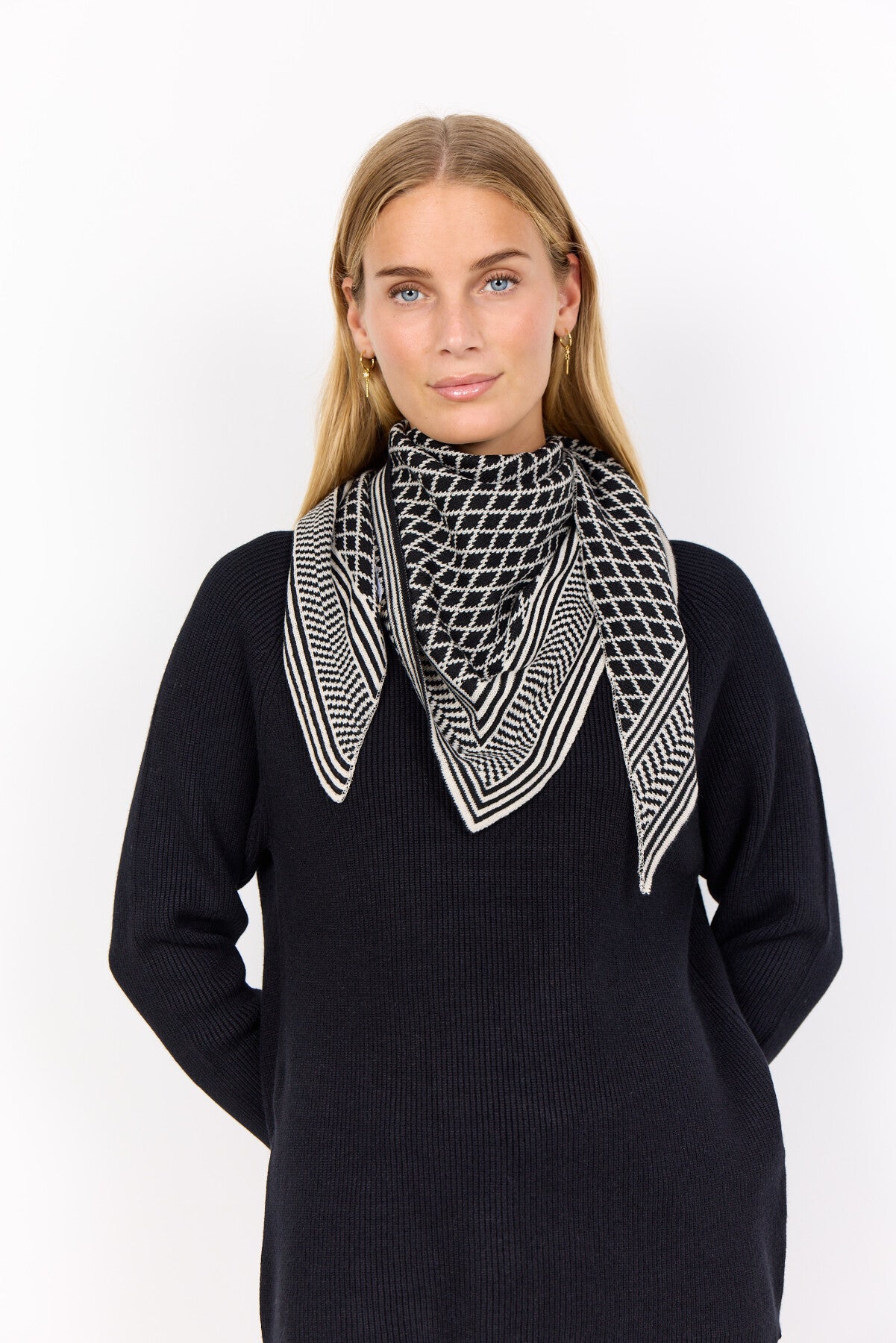 SC-BUKET 13 Schal Schwarz