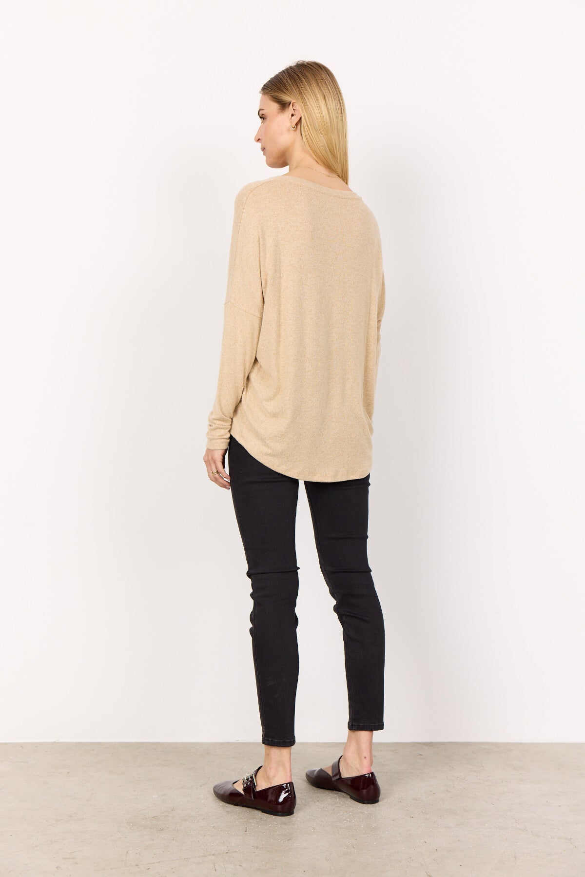 SC-BIARA 1 Bluse Sand